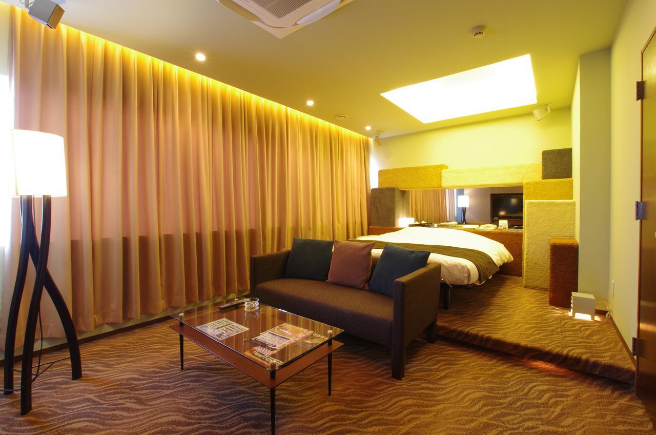Blue Hotel Octa (Adults Only) Sapporo Ngoại thất bức ảnh