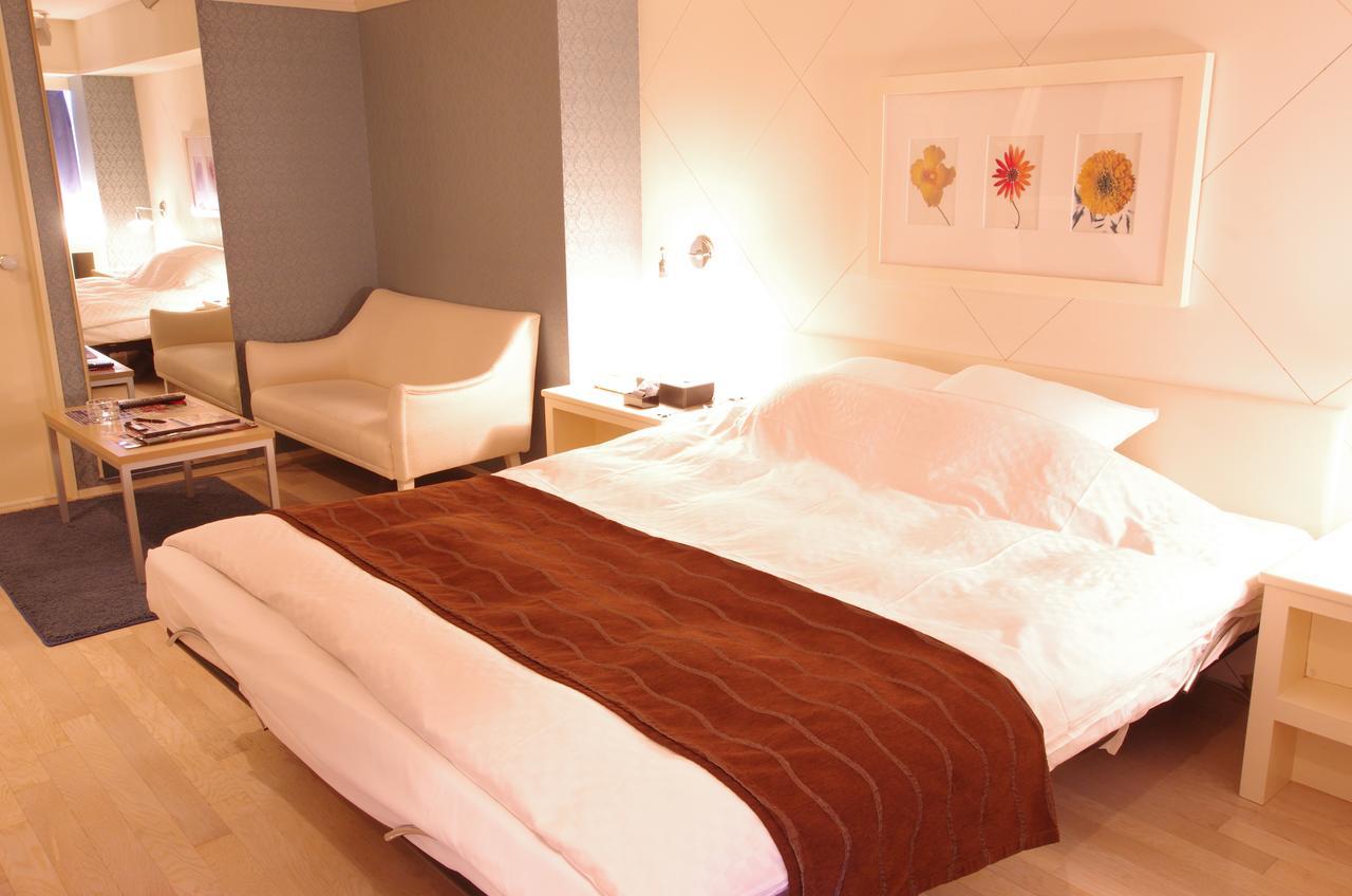 Blue Hotel Octa (Adults Only) Sapporo Ngoại thất bức ảnh