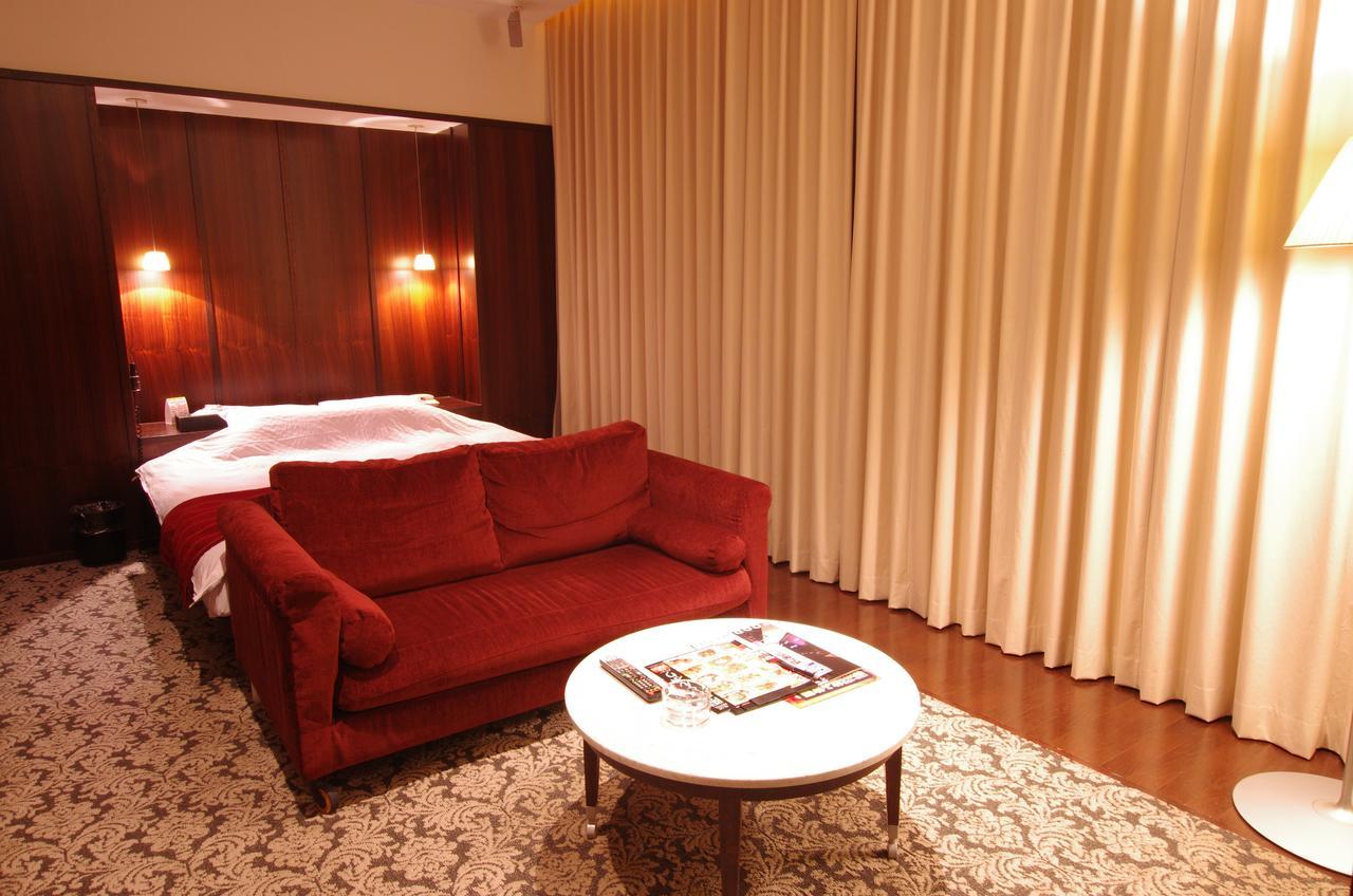 Blue Hotel Octa (Adults Only) Sapporo Ngoại thất bức ảnh