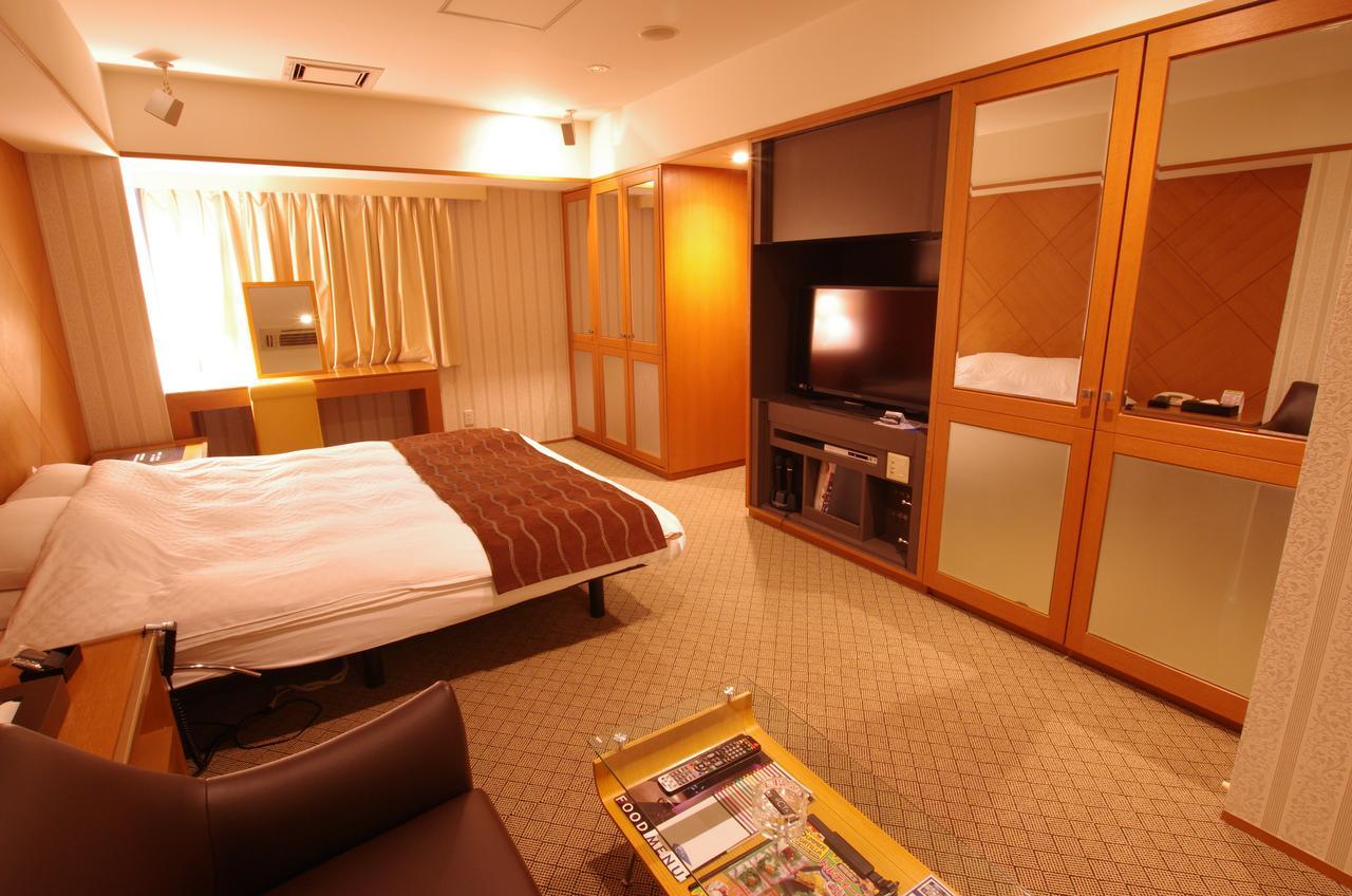 Blue Hotel Octa (Adults Only) Sapporo Ngoại thất bức ảnh