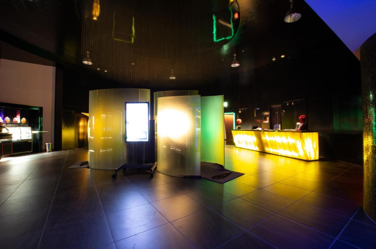 Blue Hotel Octa (Adults Only) Sapporo Ngoại thất bức ảnh